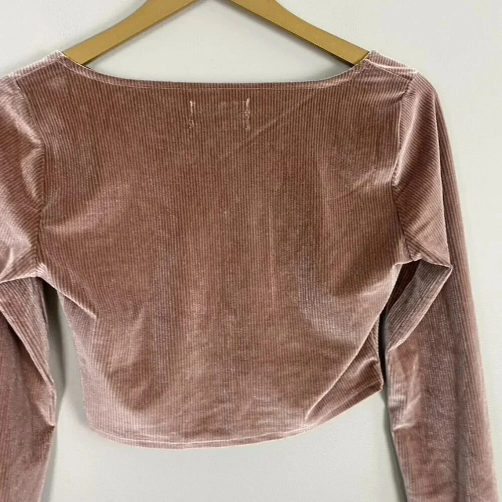 NWT Urban Outfitters Pink Velvet Crop Top - Picture 12 of 13